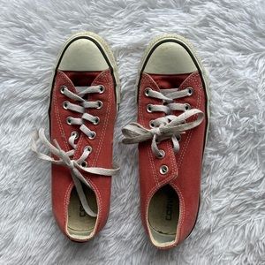 Red Converse
